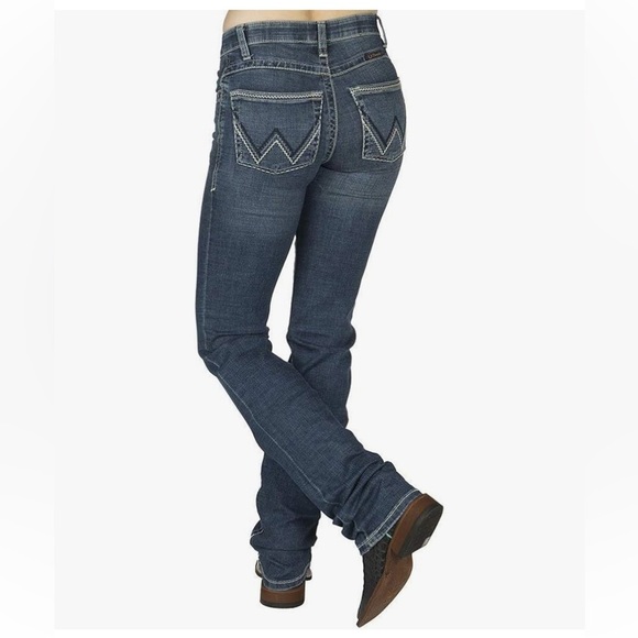 Wrangler Ladies Ultimate Riding Willow Mid-Rise Boot Cut 9 x 36 Jeans (WRW60DS) - Picture 1 of 16